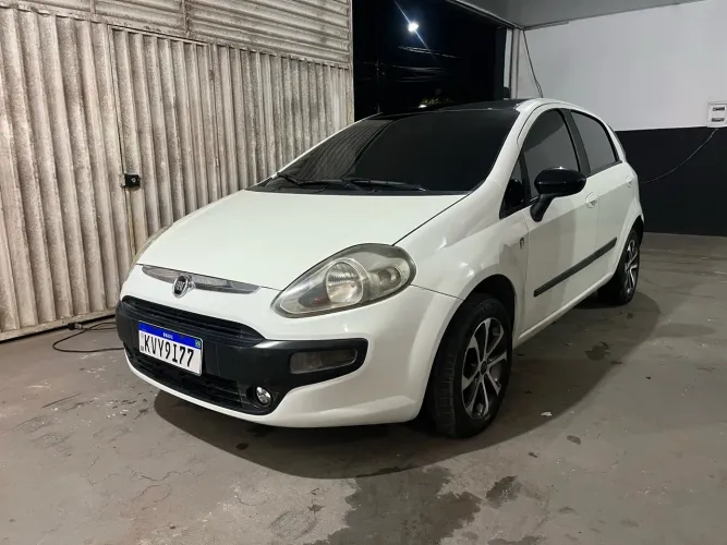 Fiat Punto Attractive Italia 1.4 F.flex 8V 5P 2013