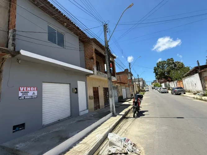Vendo casa na Santa Lúcia - próximo a Av Durval de Goes Monteiro