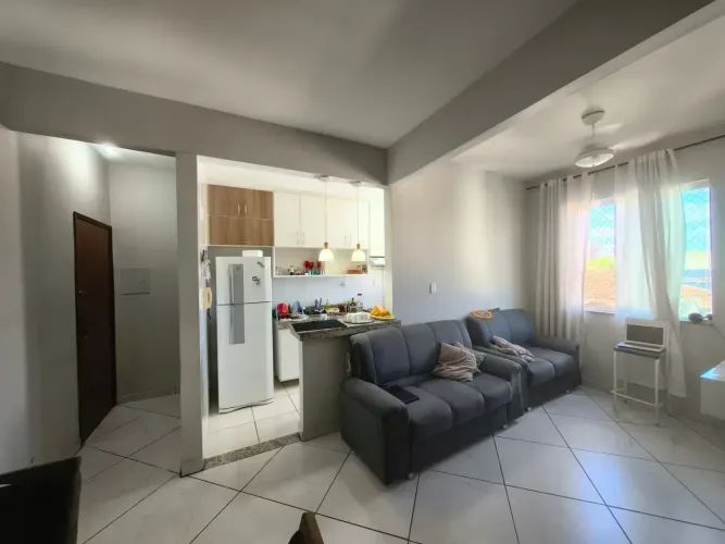 Apartamento de Segundo Andar no Morada do Vale com Armários Planejados e Ar-condicionado