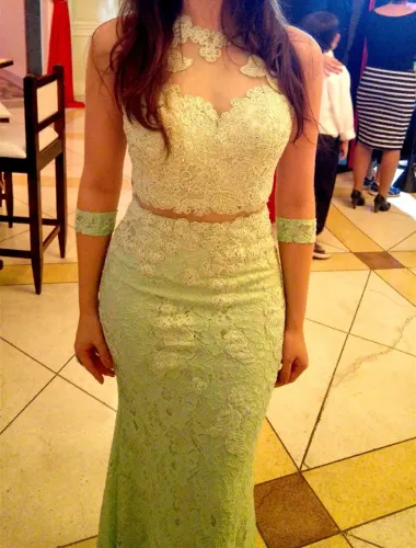Vestido de festa longo em renda - Casamento e formatura - Verde claro - PP