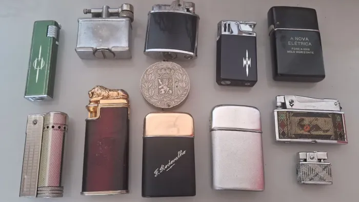 Coleção de Isqueiros marcas e modelos Histórias