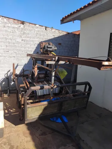 Máquina perfuratriz para poço 