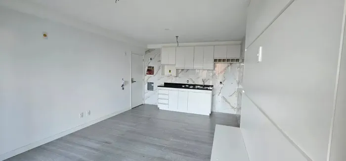 Imóvel para venda com 50 metros em Pinheiros, nunca habitado, semimobiliado em andar alto