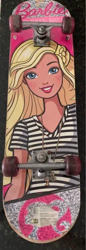 Skate feminino Barbie para criança 