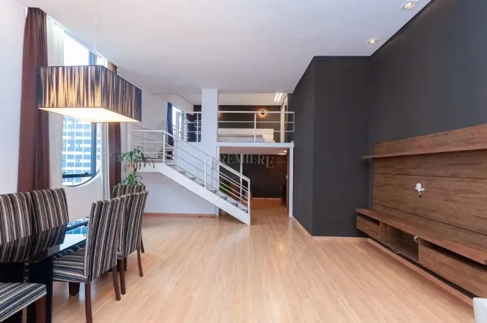 Loft Duplex Semi Mobiliado no Bigorrilho com 2 Vagas e Hidromassagem