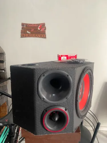 VENDO SOM CARRO NOVO