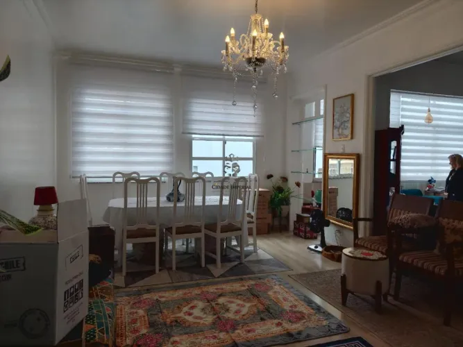 Alugo Centro de Petrópolis com 3 quartos com sala em 2 ambientes