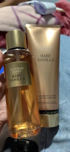 VICTORIAS SECRET BODY SPLASH E BODY CREAM VANILLA