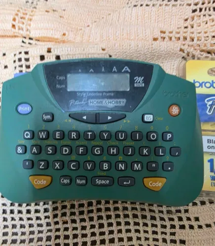 Rotulador eletrônico Brother 