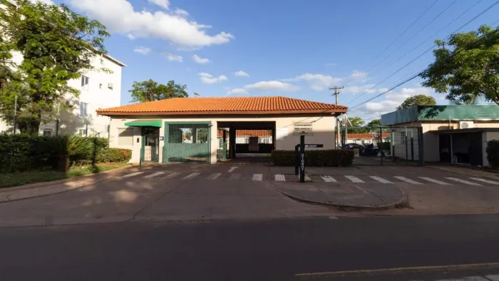 Casa térrea no Condomínio Três Barras II
