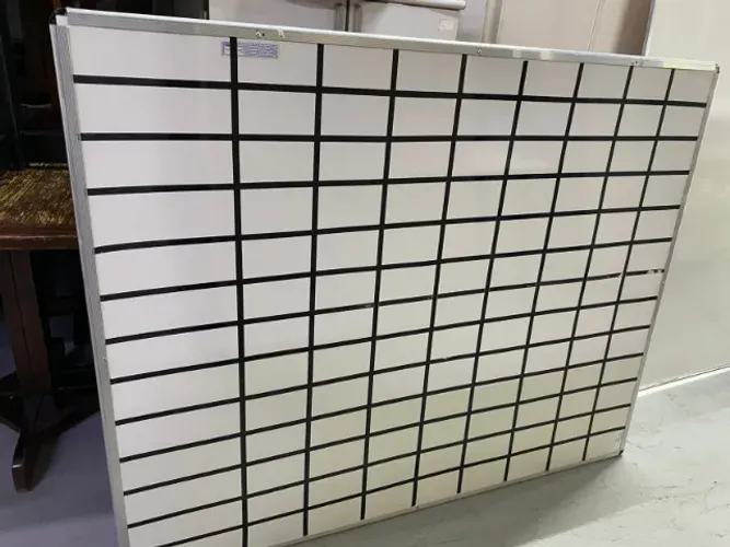 Quadro Branco Quadriculado Para Organização / Planejamento