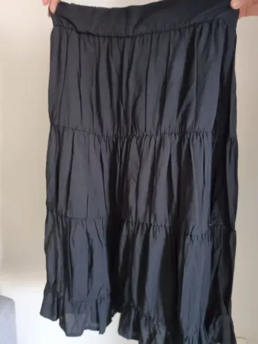 Saia viscose preta forrada Tam M