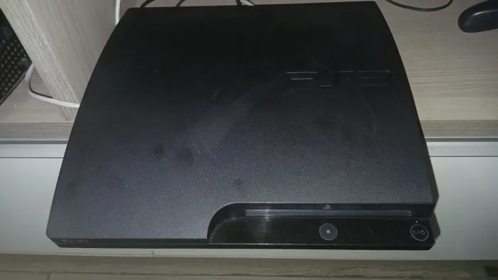 Playstation PS3 slim desbloqueado.