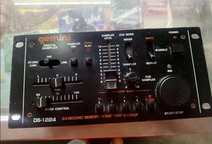 Sampler Gemini DS-1224