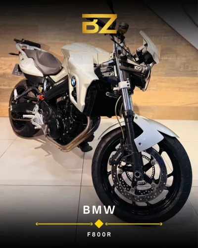 BMW F800R - Baixo Km - Impecável