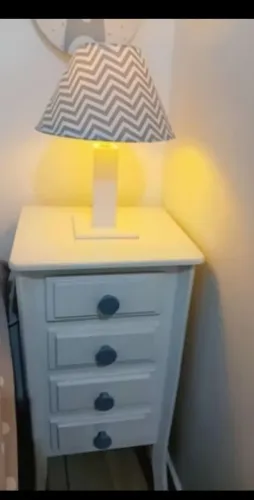 Mesinha de cabeceira