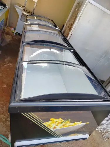 ? FREEZER HORIZONTAL / EXPOSITOR ILHA GELOPAR 827 L