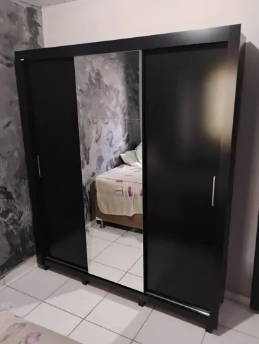 Guarda roupa casal com espelho 