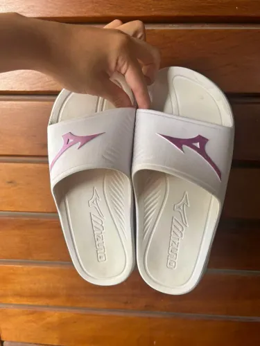 Chinelo Mizuno enerzy slide