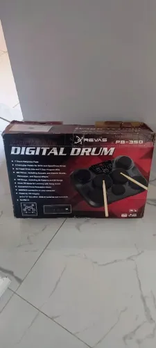 Bateria eletrônica Roland Revas PB 350
