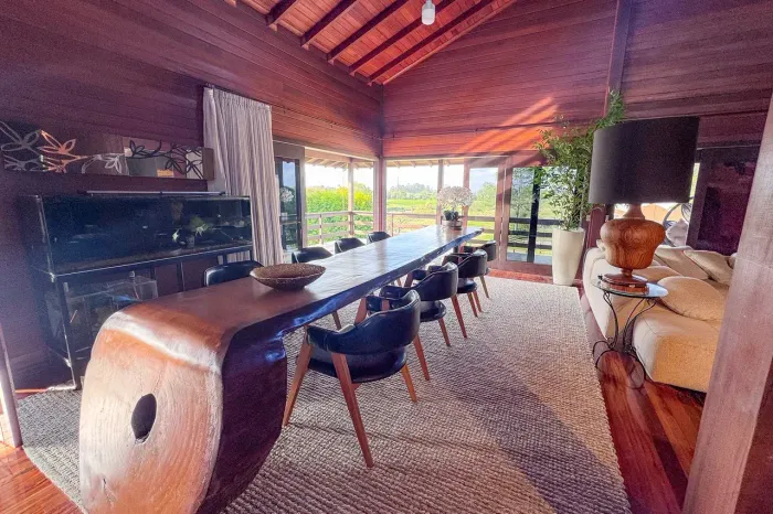 Área com 2500 metros para eventos ou moradia com casa rústica, pavilhões, lago em Içara