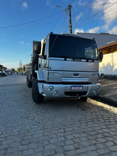 Ford cargo 2422 ano 2009