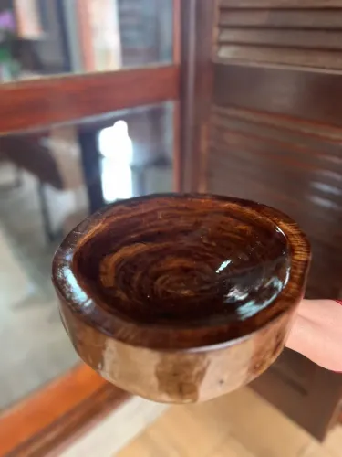 Tigela de madeira