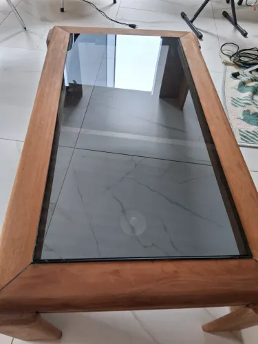 Mesa de centro de madeira