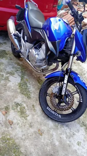 Vende se essa moto cb 300