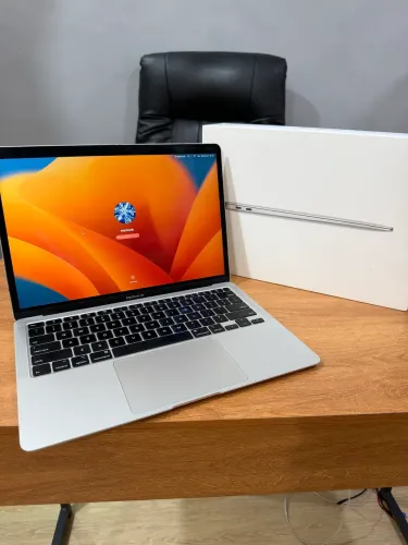 MacBook Air 2020 