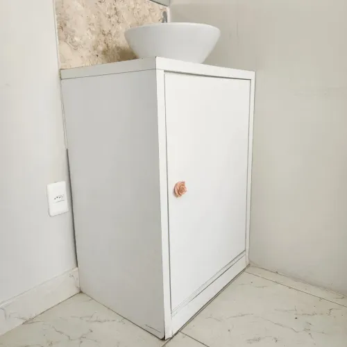 Armário baixo branco 1 porta