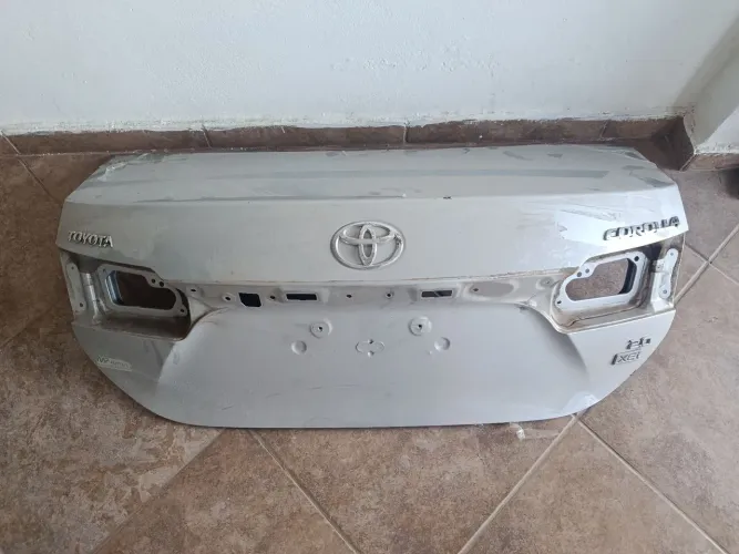 TAMPA TRASEIRA COROLLA 2015 em diante 