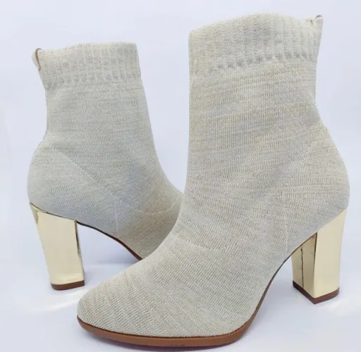 Bota Cano Curto Moda Chic De Salto Com Cano Estilo Meia Elegante, 39 Branco
