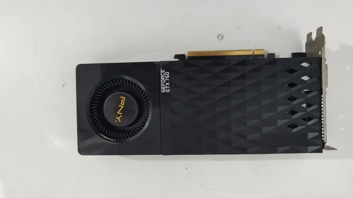 Vendo placa de vídeo PNY