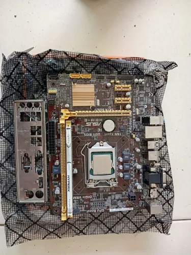 Kit placa mãe Asus 1150 + i5 4440 + 8gb ram
