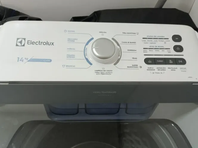 Máquina de lavar Electrolux 14 kg essencial care