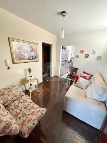 Apartamento para venda no bairro Osvaldo Rezende.