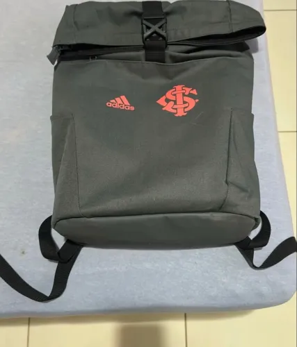 Mochila adidas internacional 