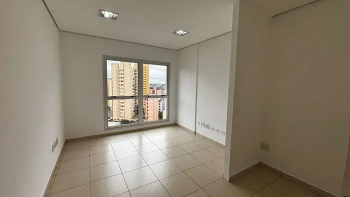 CITY HALL CENTER | Sala comercial para alugar, 38 m² por R$ 1.950,00  1 vaga de garagem  L