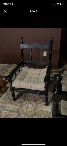 Poltronas de Madeira Maciça