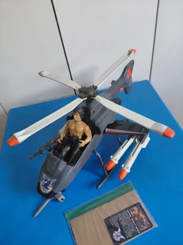Helicóptero coleção rambo anos 80