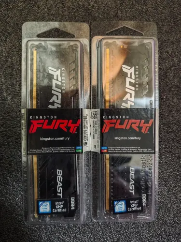 Memória RAM 32GB (2x16GB) Kingston Fury Beast 3200MHz CL16 - Excelente Estado
