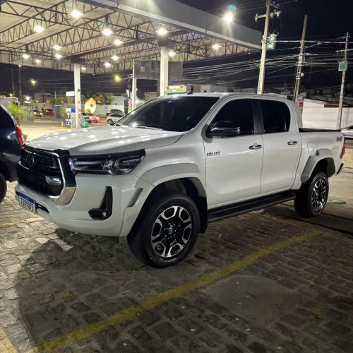 Toyota Hilux CD SRX Plus 4X4 2.8 TDI Die. Aut. 2026
