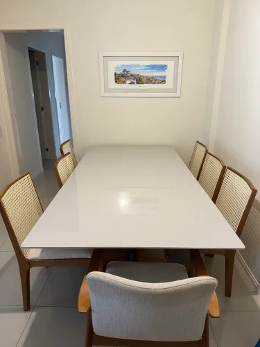 Vendo mesa de vidro 8 lugares, SÓ A MESA