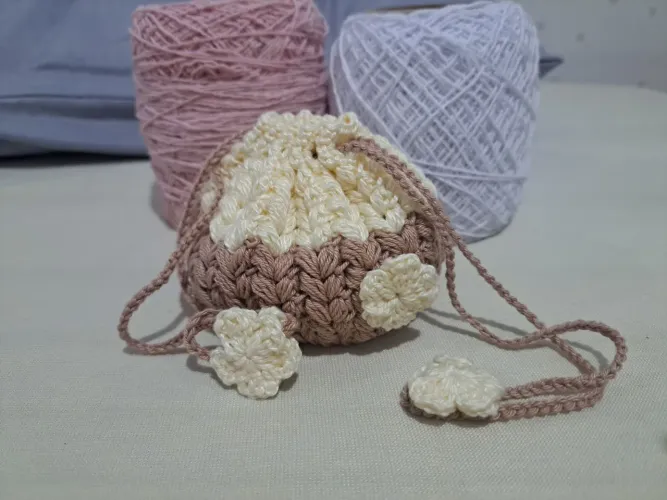 Bolsinha de crochê Bubble Pouch