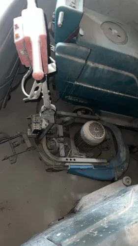 Lavadora de piso escovão