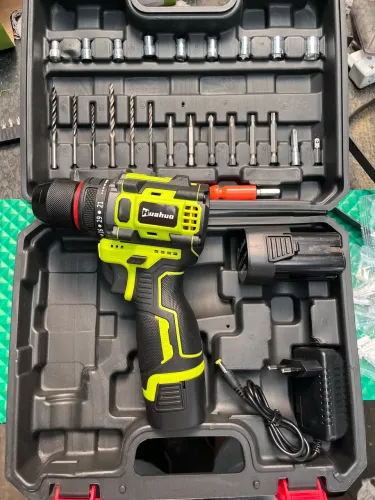 Parafusadeira e Furadeira 21v brushless Nova