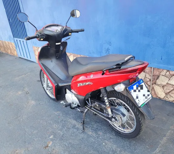 Biz 125 ES parcela no cartão