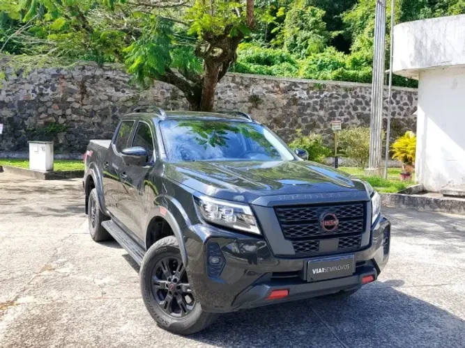 Nissan Frontier Pro4x CD 4X4 2.3 Bi-TB Die. AUT 2025