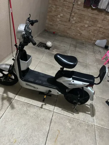 Scooter elétrica